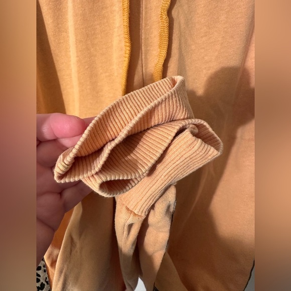 SUNDRY Size XS 0 Gold Joggers Tuxedo Stripes Animal Print Sweatpants Fall Autumn - Picture 7 of 14